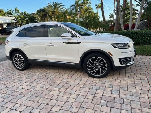 Used 2019 Lincoln Nautilus Reserve w/ Driver Assistance Package image 2