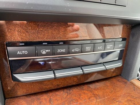 Used 2013 Mercedes-Benz E 350 Sedan image 12