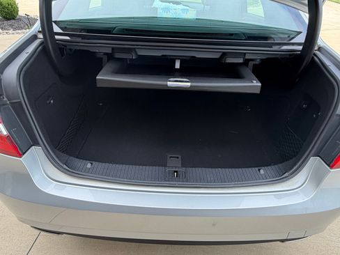 Used 2012 Mercedes-Benz E 350 4MATIC Sedan image 15
