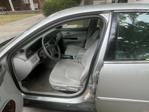 Used 2008 Buick LaCrosse CX FWD image 9