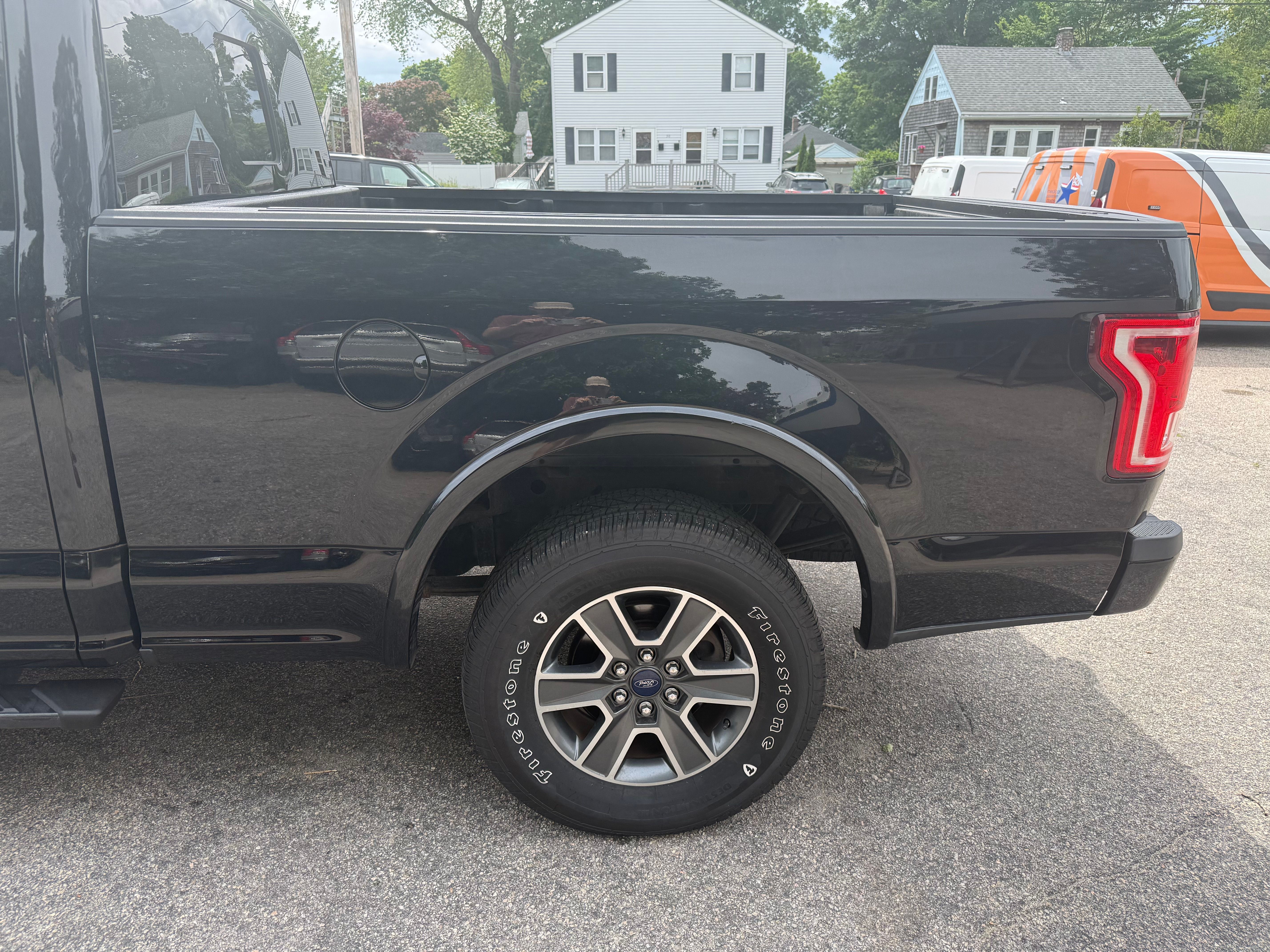 Used 2016 Ford F150 XLT w/ Equipment Group 302A Luxury AWD/4WD image 19