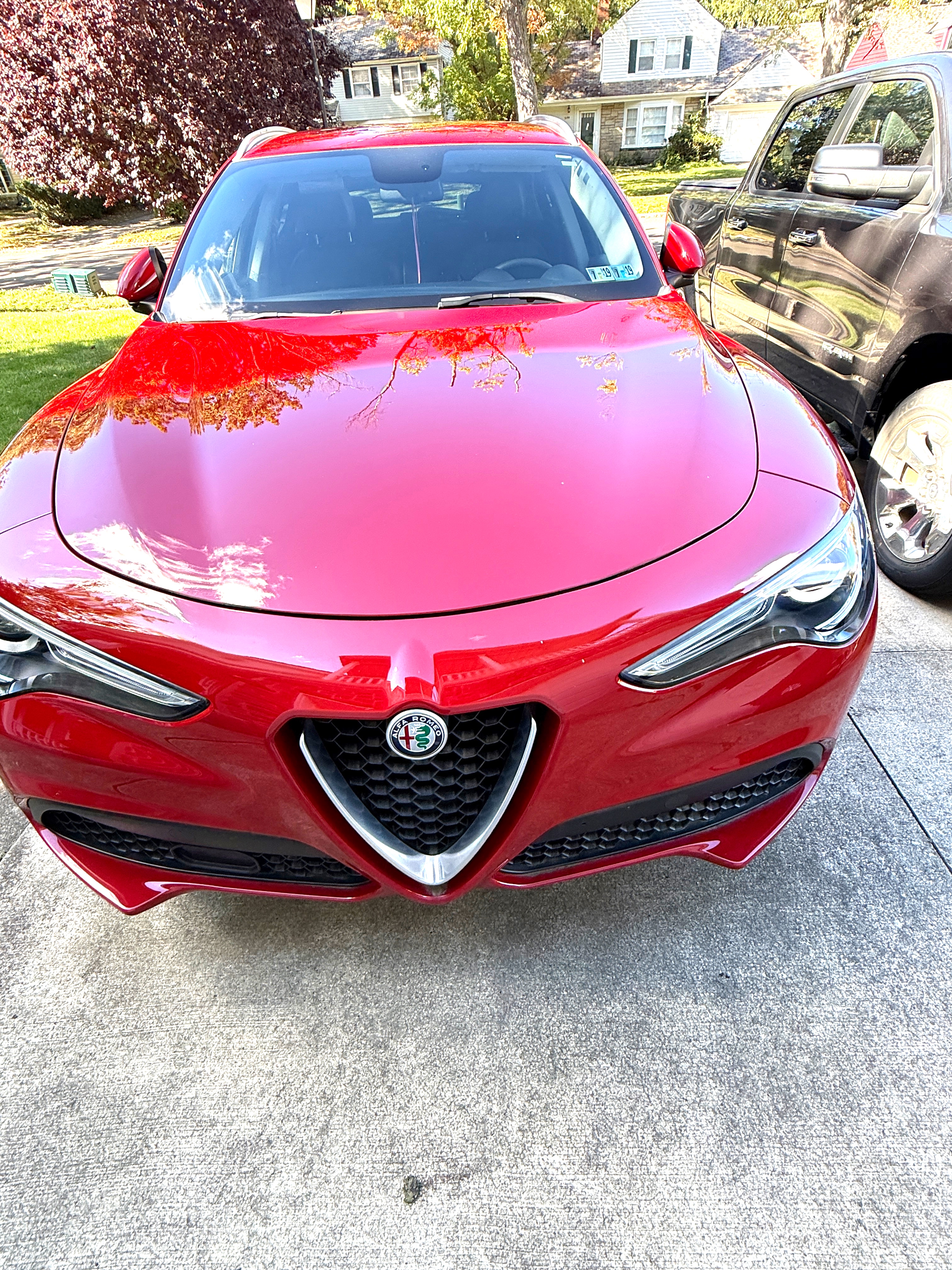 Used 2018 Alfa Romeo Stelvio AWD image 2