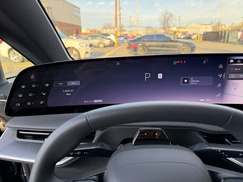 Used 2026 Lucid Gravity Grand Touring image 30