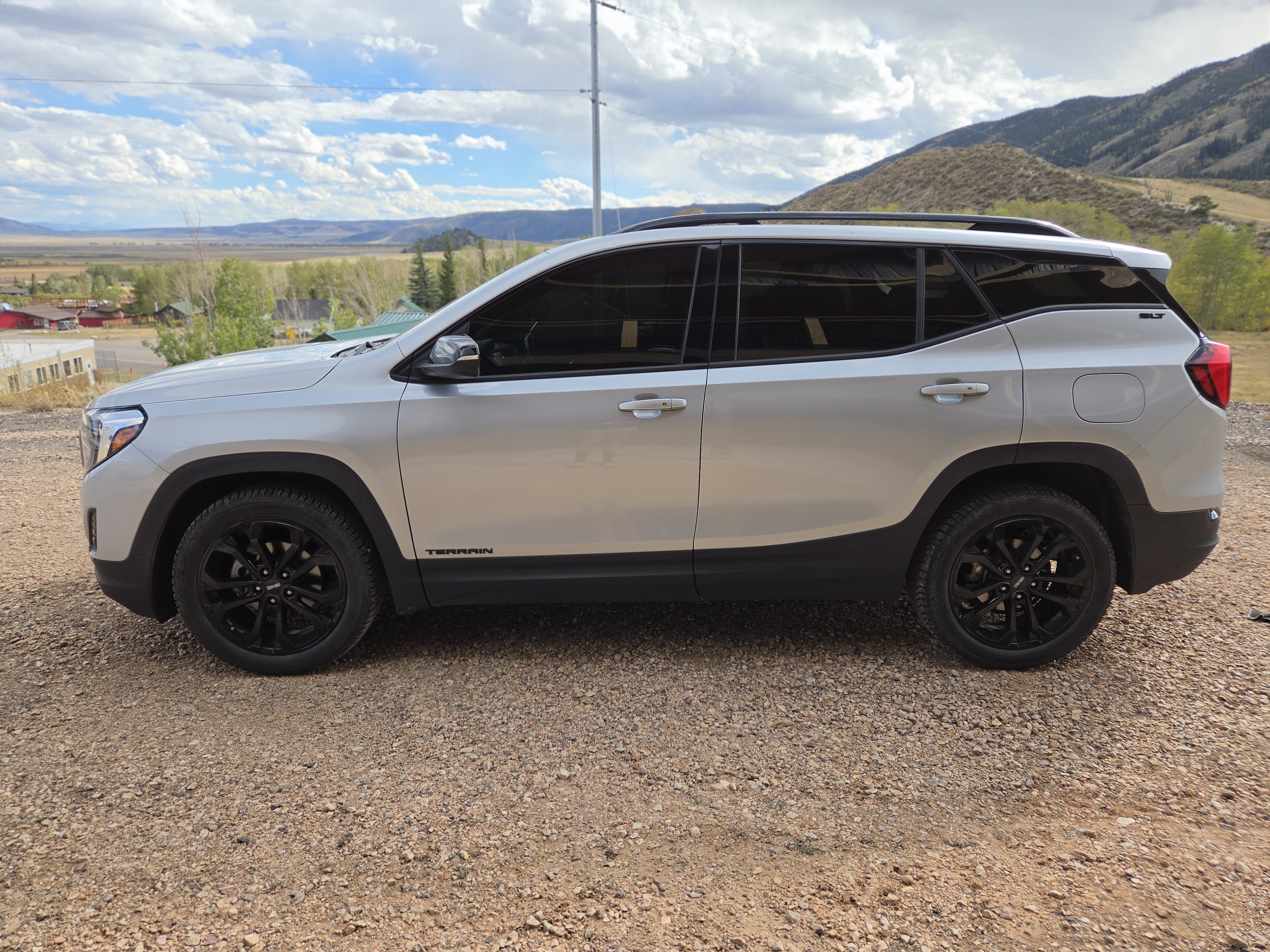 Used 2020 GMC Terrain SLT w/ Preferred Package AWD/4WD image 1