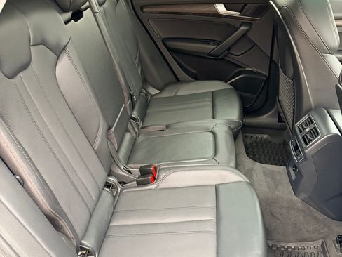 Used 2018 Audi Q5 2.0T Premium Plus w/ Premium Plus Package image 17