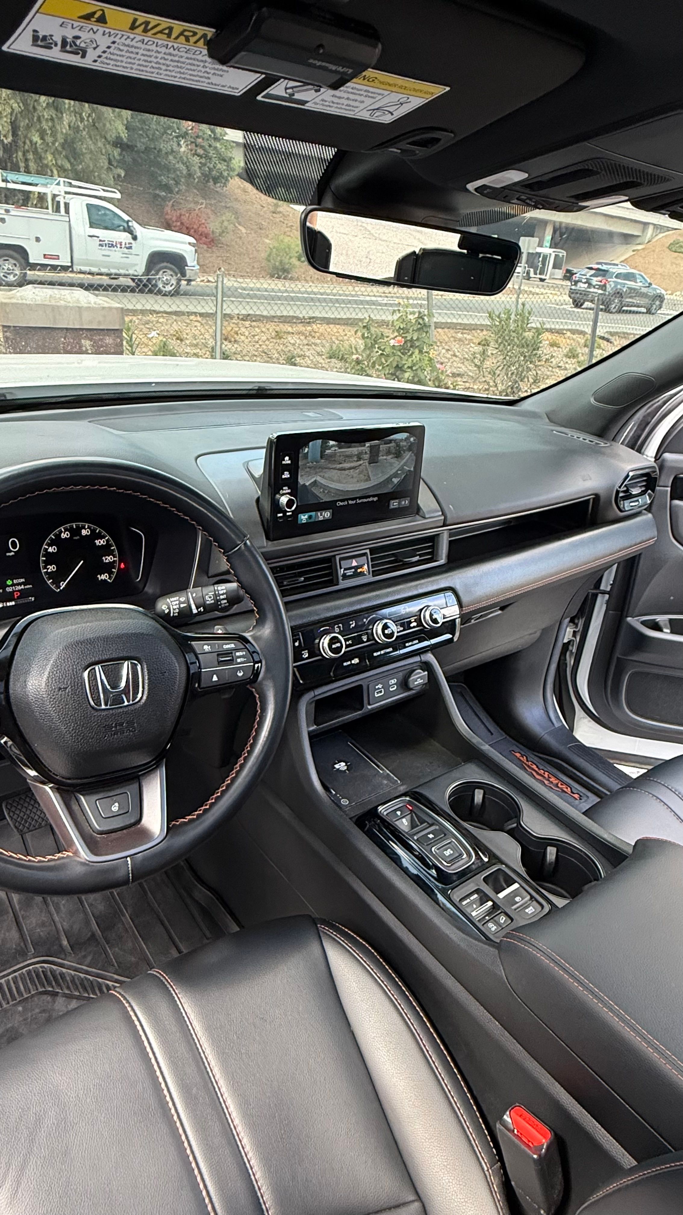 Used 2025 Honda Pilot TrailSport image 26
