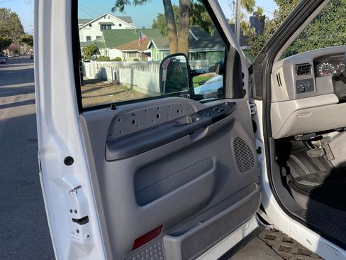 Used 1999 Ford F250 4x4 SuperCab Super Duty image 14