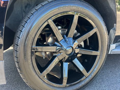 Used 2016 Chevrolet Tahoe LT image 27