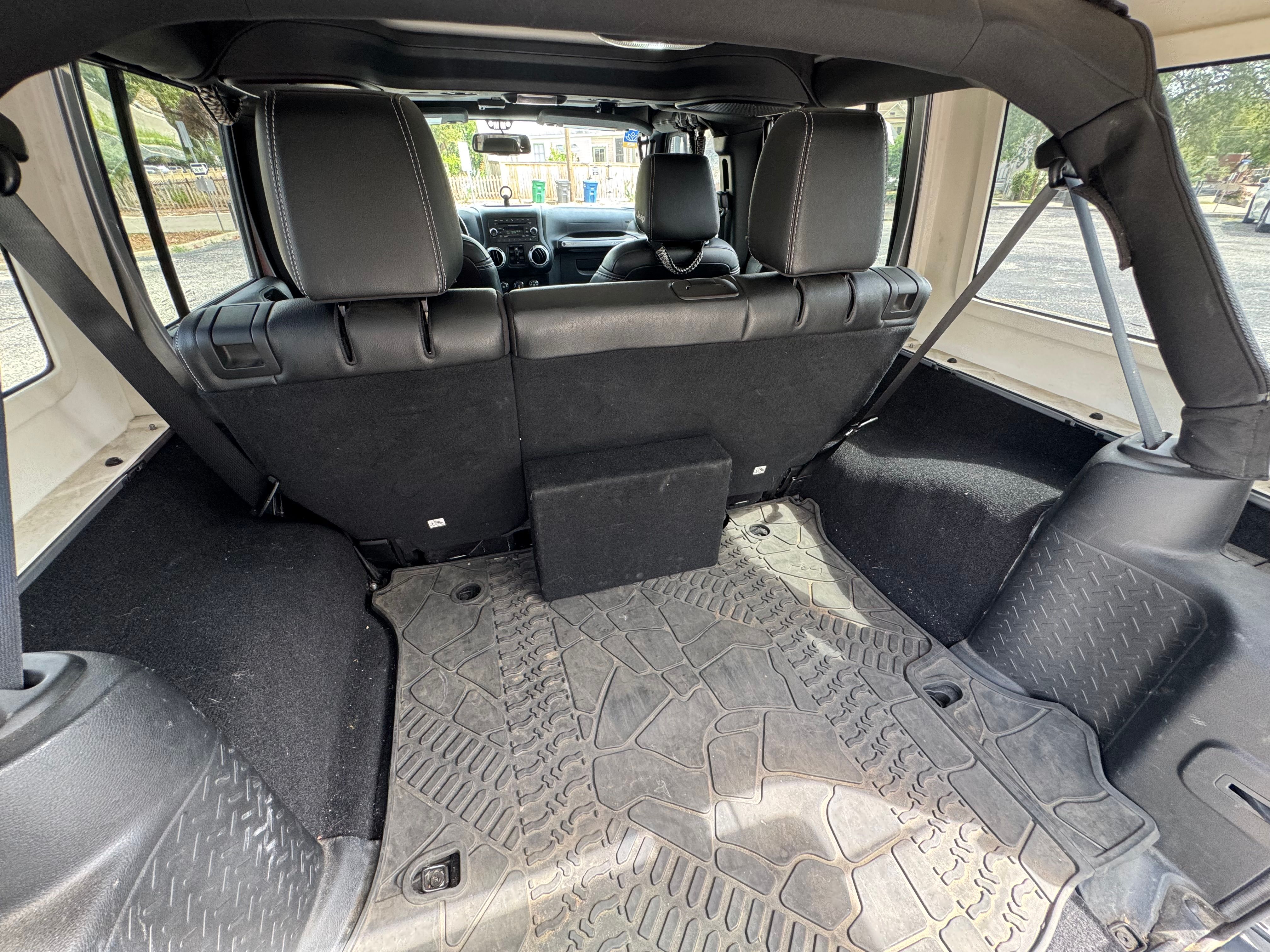 Used 2015 Jeep Wrangler Unlimited Sport AWD/4WD image 19