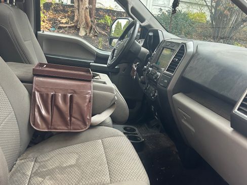 Used 2016 Ford F150 XLT w/ Equipment Group 302A Luxury image 10