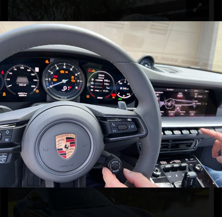 Used 2020 Porsche 911 Carrera image 11
