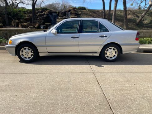 Used 1999 Mercedes-Benz C 230 image 9