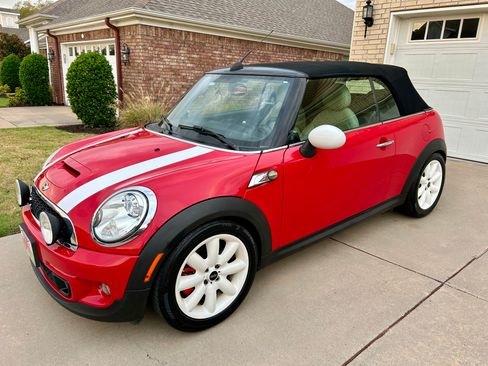 Used 2014 MINI Cooper S FWD image 10