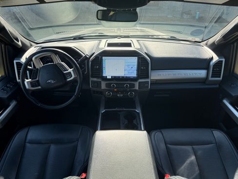 Used 2022 Ford F250 Lariat w/ Chrome Package image 11