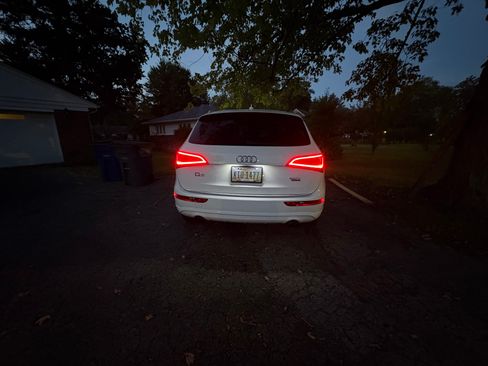 Used 2017 Audi Q5 2.0T Premium w/ Audi MMI Navigation Plus AWD/4WD image 11