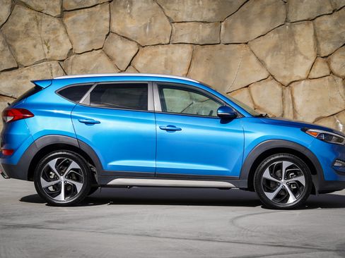 Used 2017 Hyundai Tucson Sport w/ Cargo Package image 11