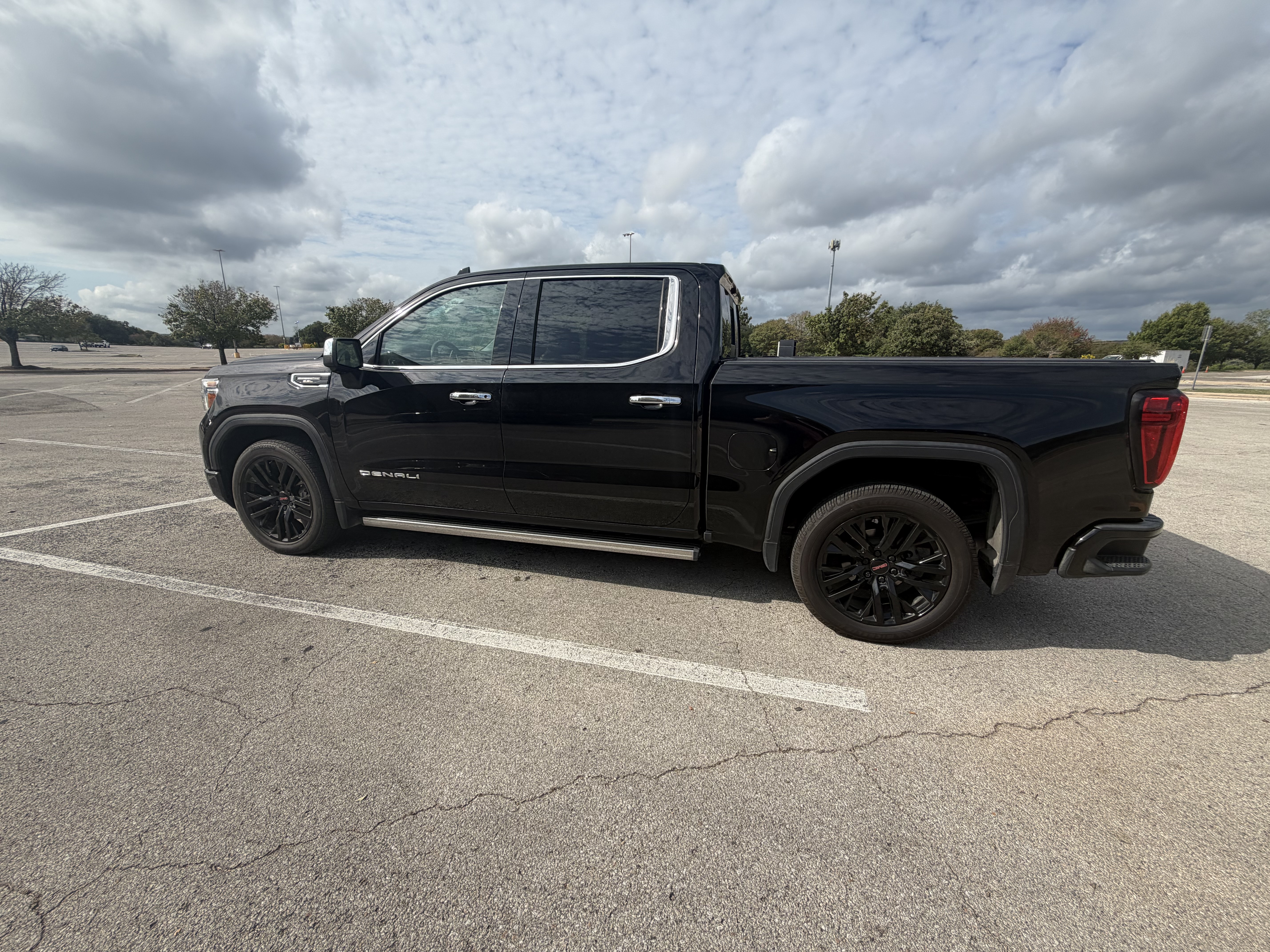 Used 2020 GMC Sierra 1500 Denali w/ Denali Ultimate Package AWD/4WD image 4