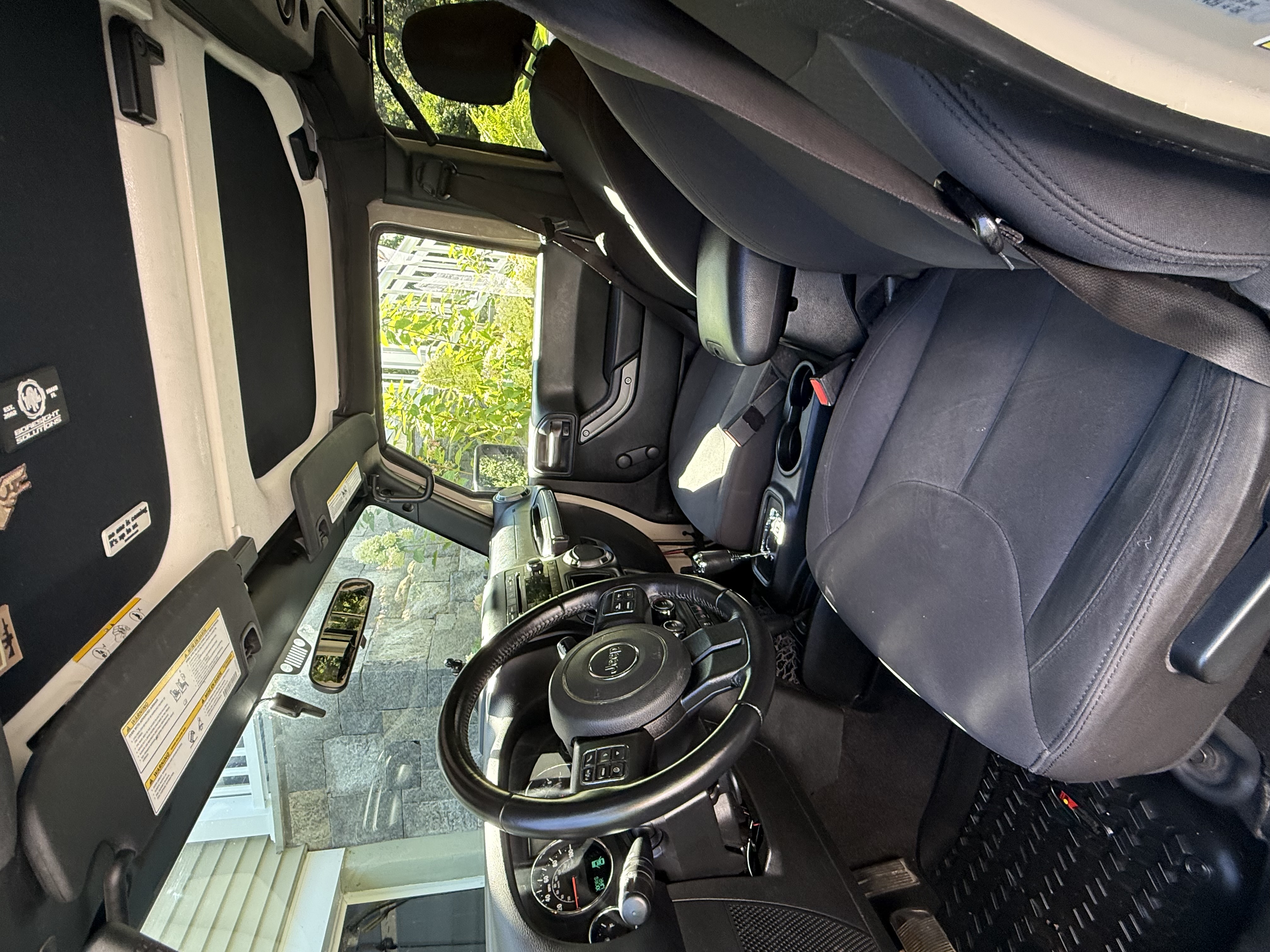 Used 2018 Jeep Wrangler Unlimited Sport w/ Connectivity Group AWD/4WD image 9