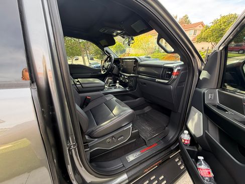 Used 2025 Ford F150 Raptor AWD/4WD image 10