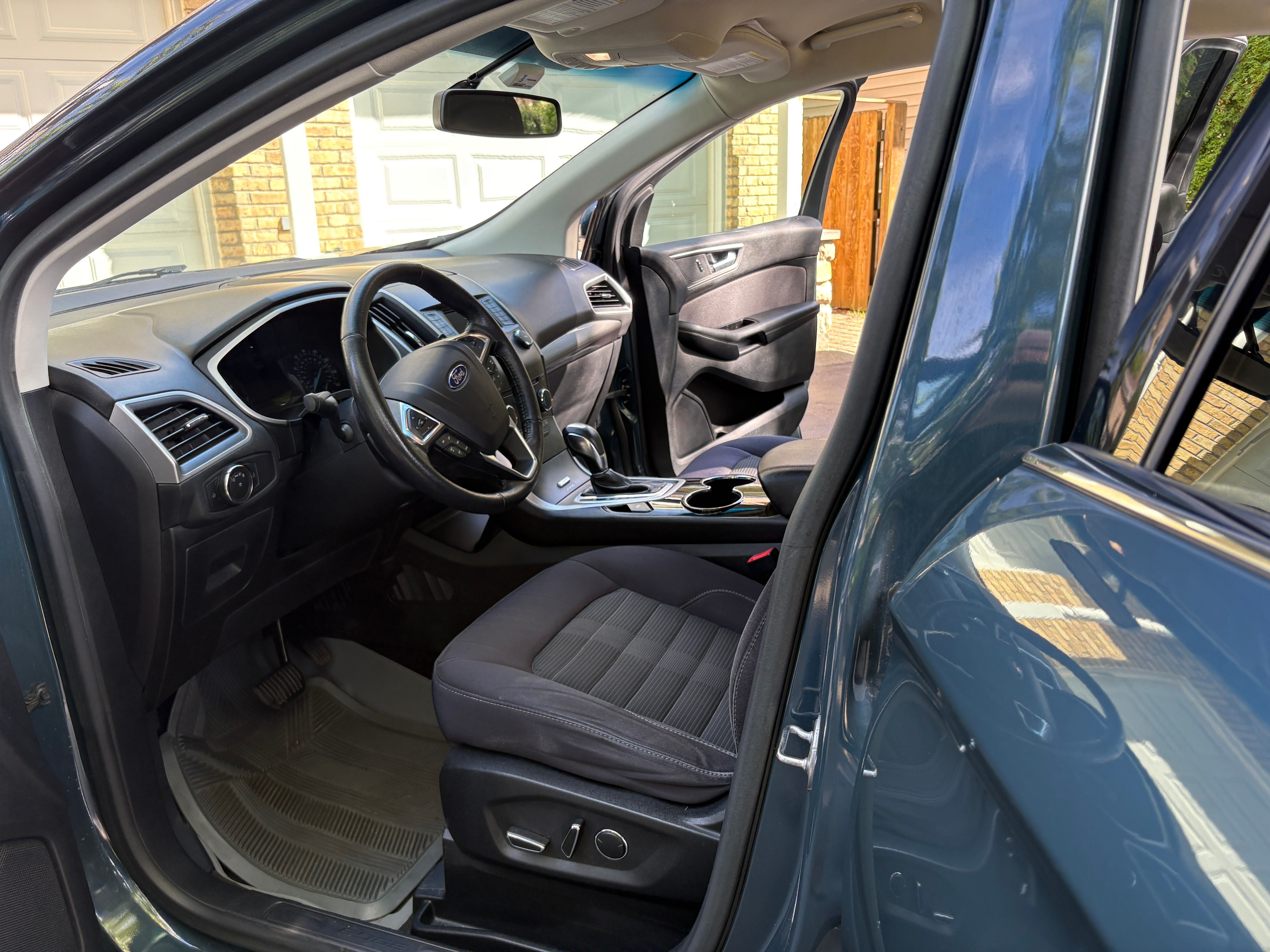 Used 2016 Ford Edge SEL w/ Cargo Accessory Package FWD image 5