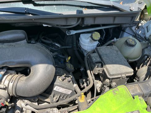 Used 2019 Ford Transit 250 148 Medium Roof image 6