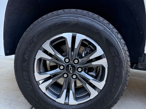 Used 2021 Chevrolet Colorado Z71 w/ Safety Package image 8