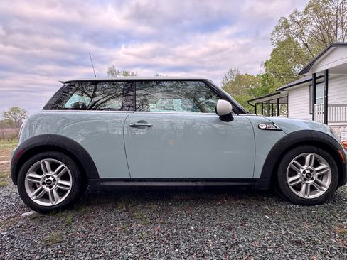 Used 2013 MINI Cooper S image 2