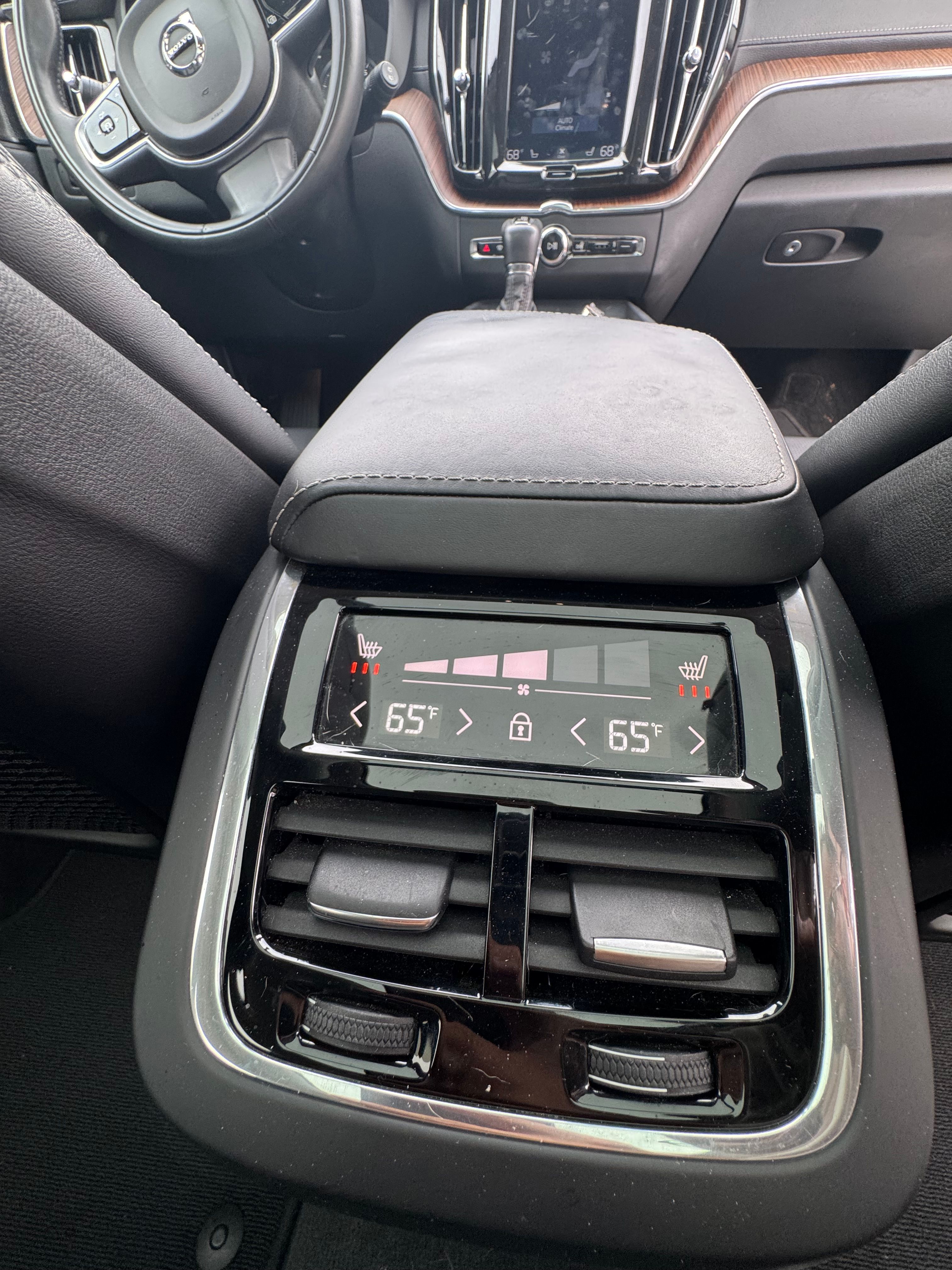Used 2019 Volvo XC60 T6 Inscription AWD/4WD image 9