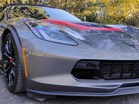 Used 2016 Chevrolet Corvette Z06 w/ 3LZ Preferred Equipment Group image 9