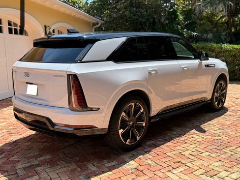 Used 2026 Cadillac Escalade IQ Sport 1 w/ LPO, Floor Liner Package image 5