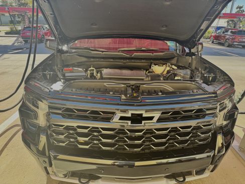 Used 2025 Chevrolet Silverado 1500 ZR2 w/ Dark Appearance Package image 6