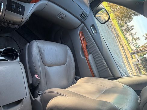 Used 2008 Toyota Sienna XLE Limited image 6