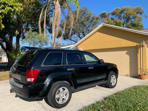Used 2006 Jeep Grand Cherokee Laredo image 2