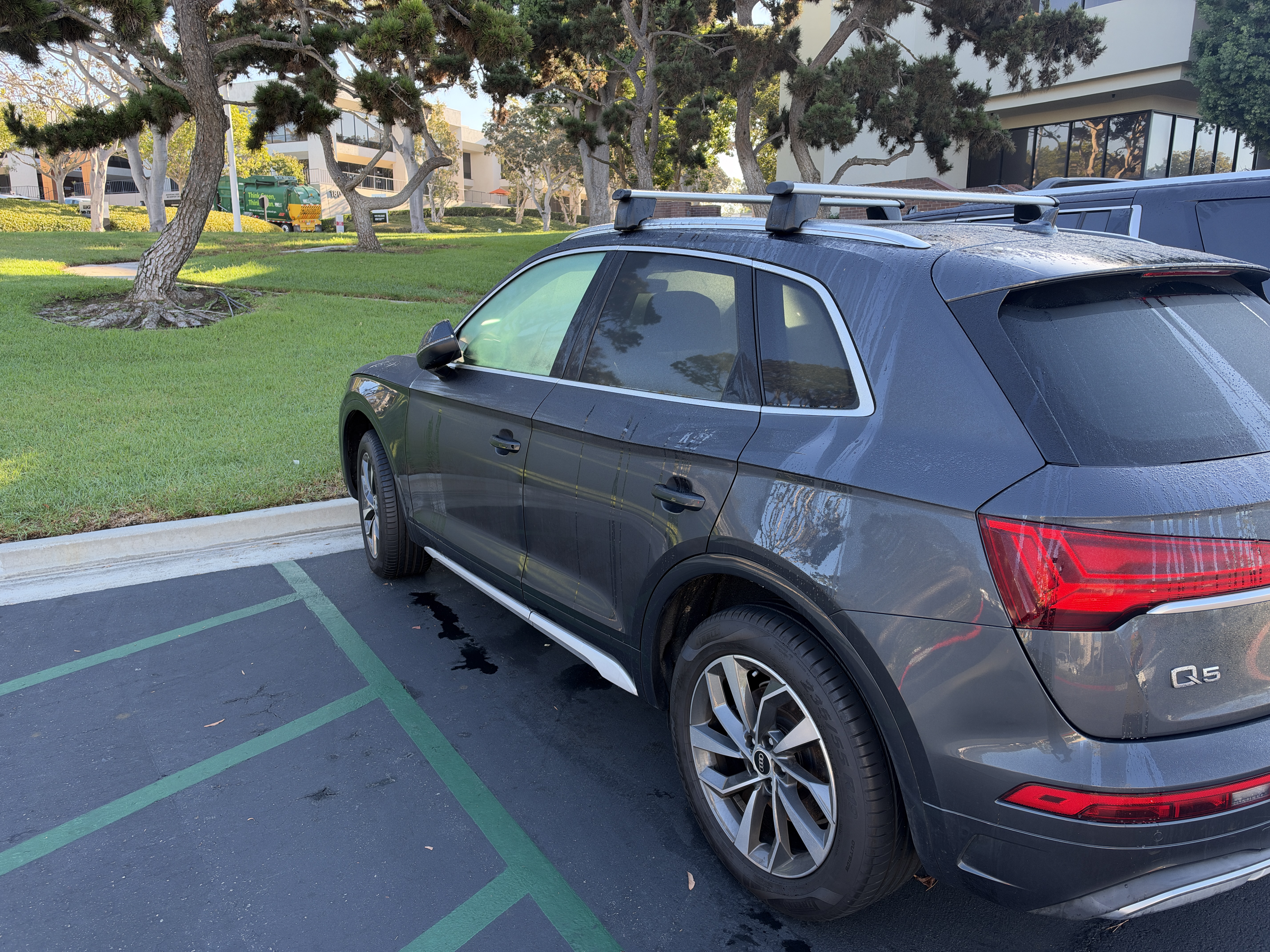 Used 2021 Audi Q5 2.0T Premium w/ Convenience Package AWD/4WD image 5