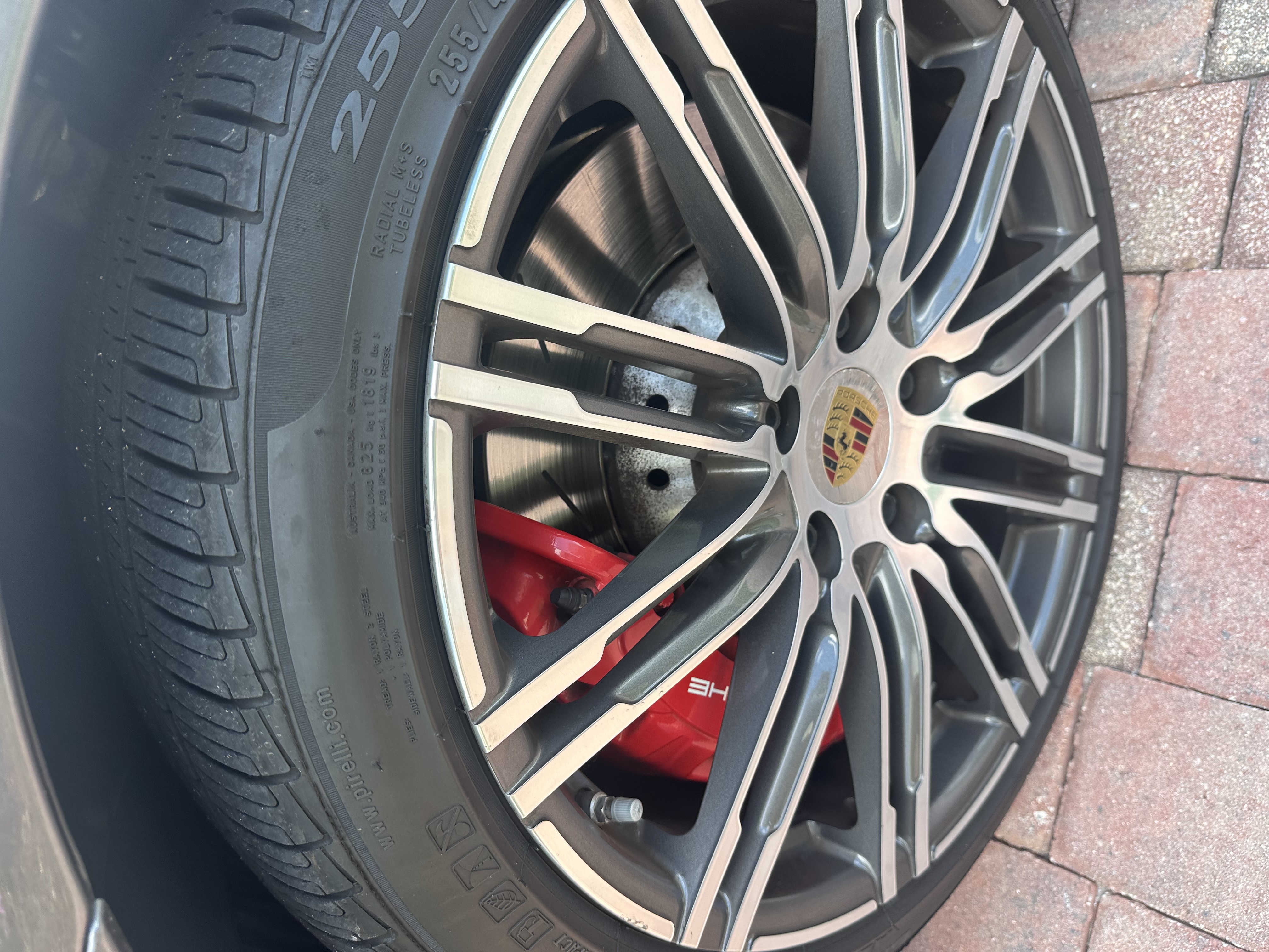 Used 2015 Porsche Panamera GTS AWD/4WD image 11