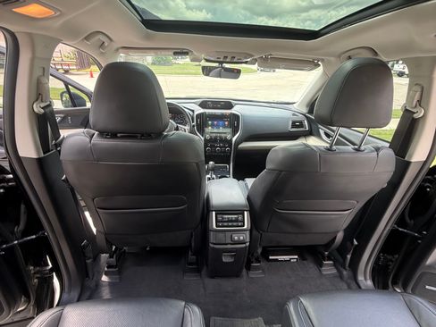 Used 2022 Subaru Ascent Limited w/ Technology Package AWD/4WD image 9