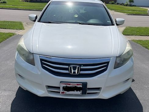 Used 2011 Honda Accord EX-L image 1