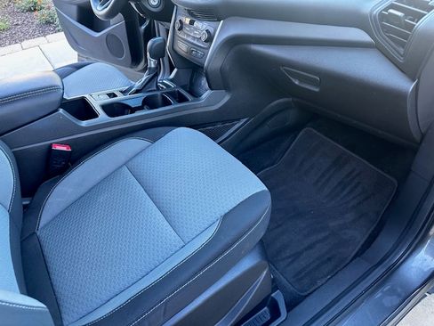 Used 2017 Ford Escape SE w/ Equipment Group 201A image 17