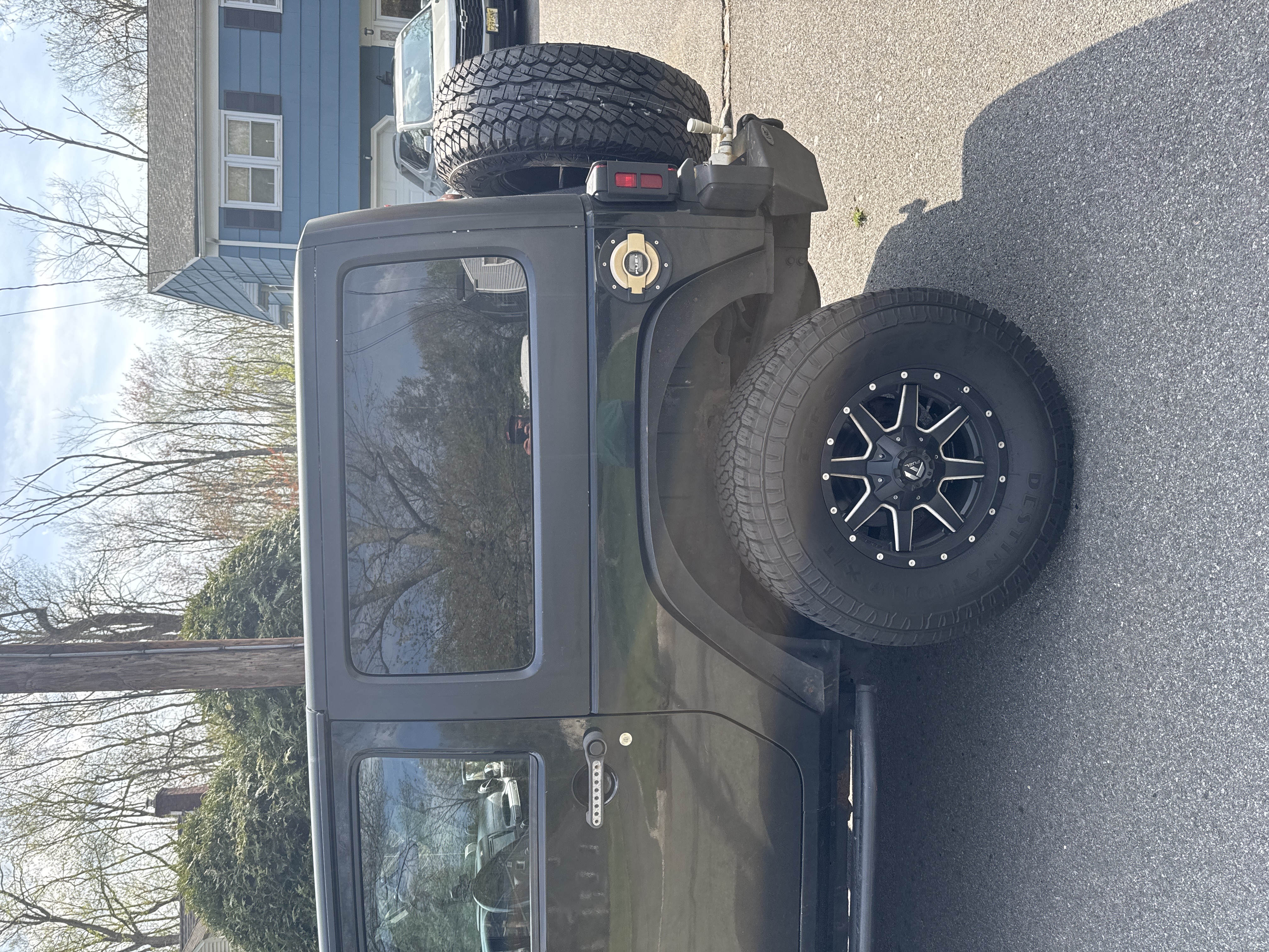 Used 2012 Jeep Wrangler Sport w/ Connectivity Group AWD/4WD image 2