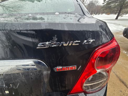 Used 2015 Chevrolet Sonic LT image 4