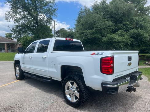Used 2018 Chevrolet Silverado 2500 LT w/ Z71 Package, Off-Road AWD/4WD image 6