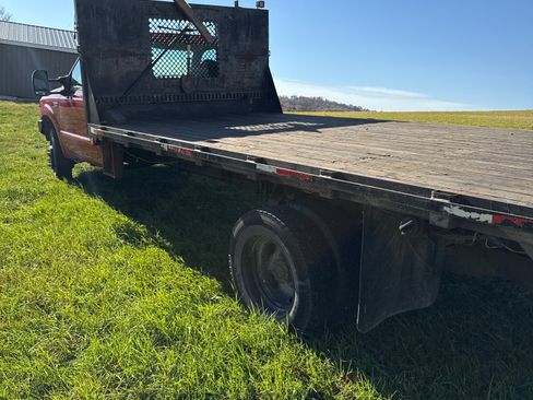 Used 1999 Ford F550 2WD Regular Cab Super Duty image 6