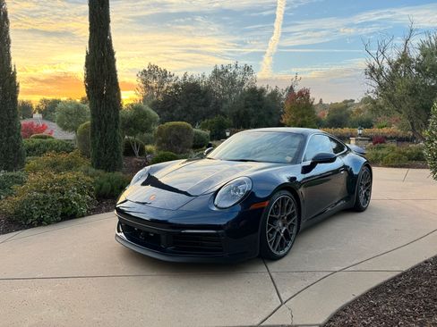 Used 2021 Porsche 911 Carrera 4S AWD/4WD image 4