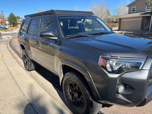 Used 2017 Toyota 4Runner SR5 image 8