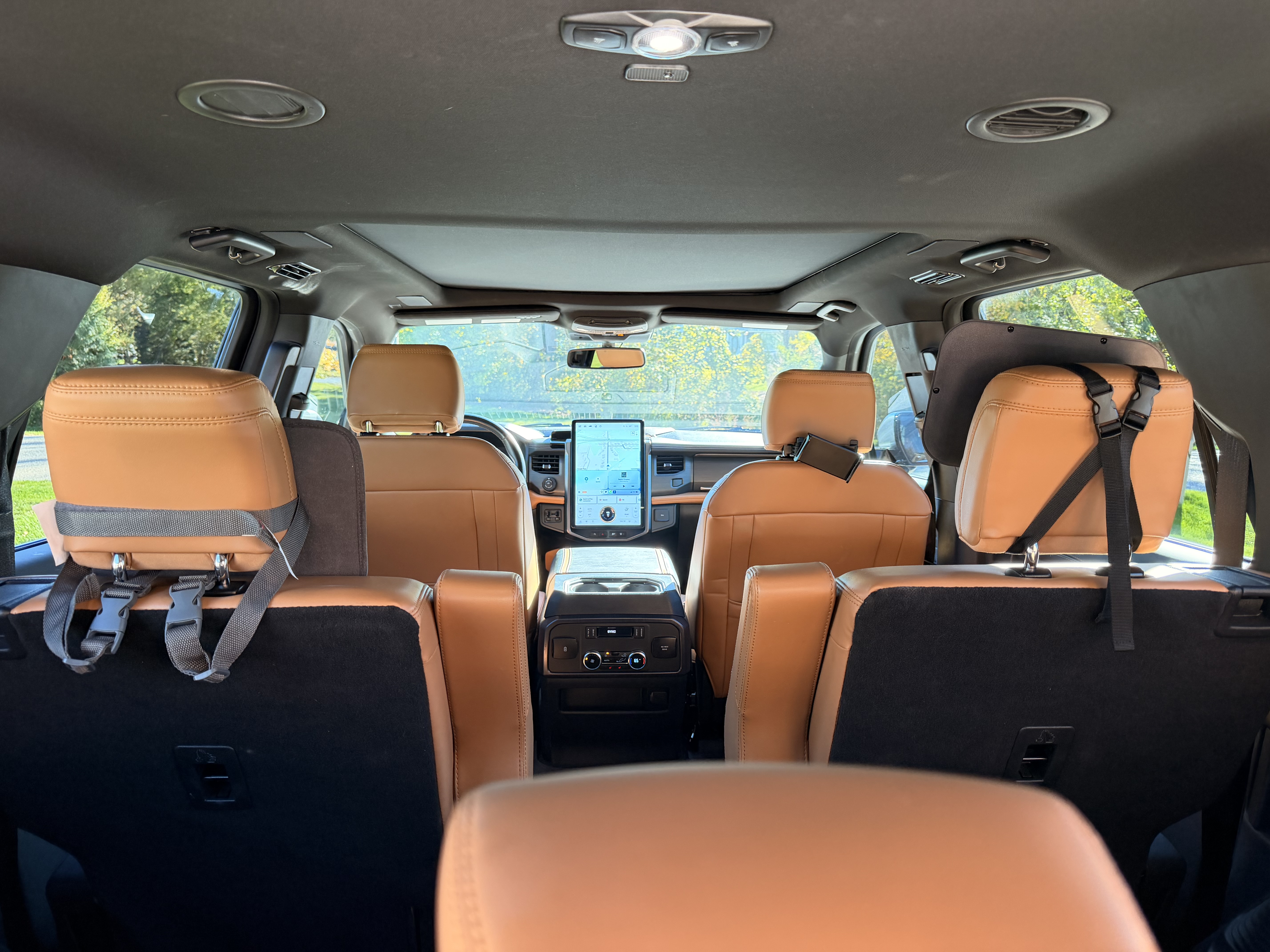 Used 2024 Ford Expedition Max Platinum AWD/4WD image 10