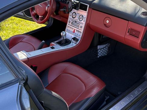 Used 2004 Chrysler Crossfire Coupe RWD image 11