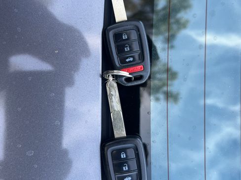 Used 2014 Honda Civic LX image 2