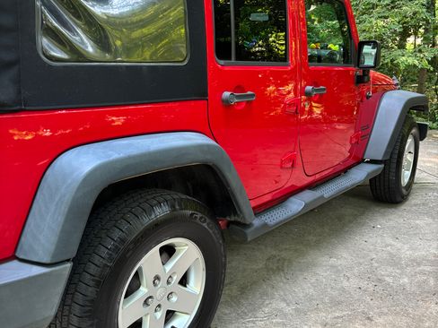 Used 2014 Jeep Wrangler Unlimited Sport w/ Quick Order Package 24S AWD/4WD image 4