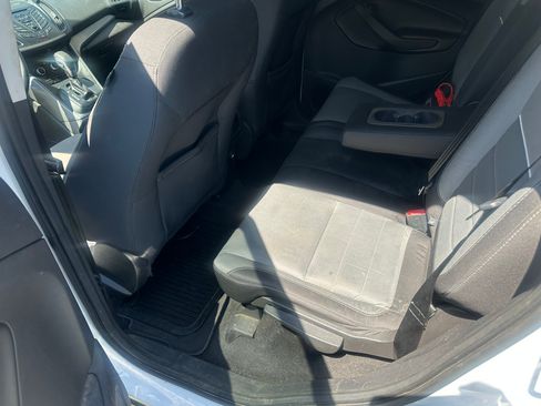 Used 2015 Ford Escape SE image 7