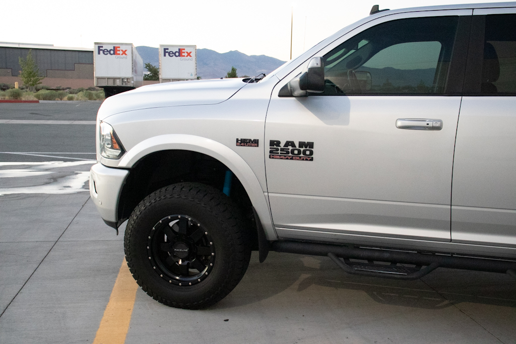 Used 2018 RAM 2500 Laramie w/ Sport Appearance Group AWD/4WD image 4